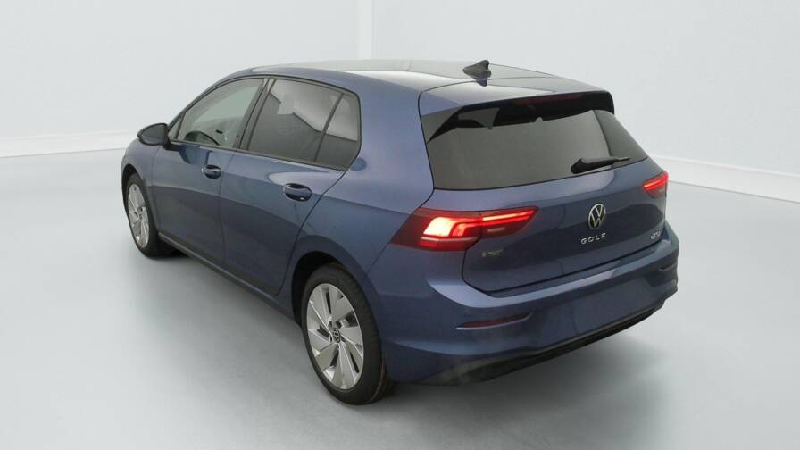 Mandataire Automobile neuf, recherche de Volkswagen Golf-8-1-5-etsi-evo2-150-dsg7-life-plus - E-Motors