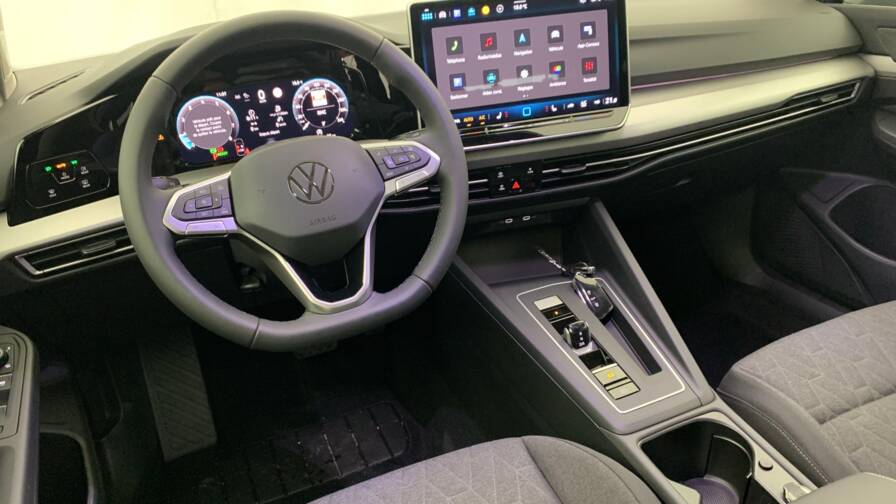 Mandataire Automobile neuf, recherche de Volkswagen Golf-8-1-5-etsi-evo2-150-dsg7-life-plus - E-Motors