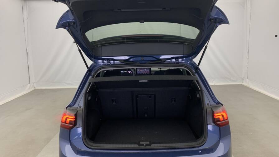 Mandataire Automobile neuf, recherche de Volkswagen Golf-8-1-5-etsi-evo2-150-dsg7-life-plus - E-Motors