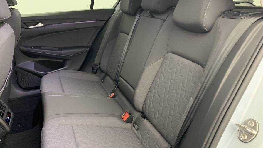 Mandataire Automobile neuf, recherche de Volkswagen Golf-8-1-5-etsi-evo2-150-dsg7-life-plus - E-Motors