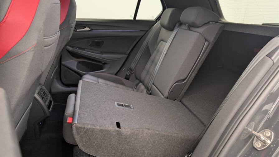 Mandataire Automobile occasion, recherche de Volkswagen Golf-8-2-0-tsi-245-dsg7-gti - E-Motors