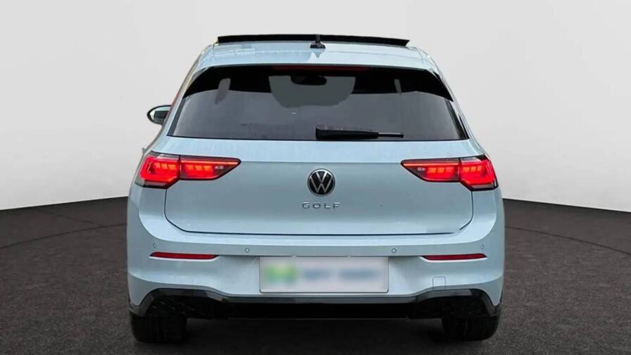 Mandataire Automobile neuf, recherche de Volkswagen Golf-tdi-150-dsg7-r-line-plus-pack-hiver-plus-toit-pano-plus-jantes-18-york - E-Motors