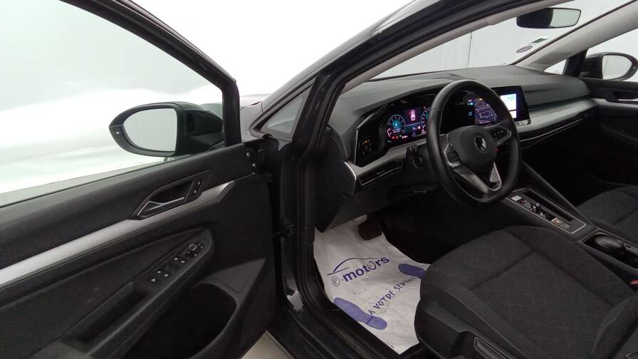 Mandataire Automobile occasion, recherche de Volkswagen Golf-1-0-etsi-opf-110-dsg7-life-plus-gps-plus-cam-ra - E-Motors