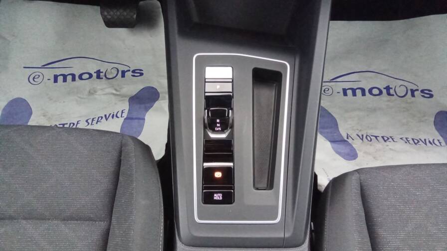 Mandataire Automobile occasion, recherche de Volkswagen Golf-1-0-etsi-opf-110-dsg7-life-plus-gps-plus-cam-ra - E-Motors