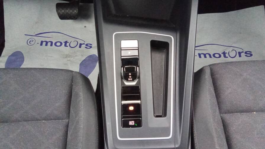 Mandataire Automobile occasion, recherche de Volkswagen Golf-1-0-etsi-opf-110-dsg7-life-plus-gps-plus-cam-ra - E-Motors