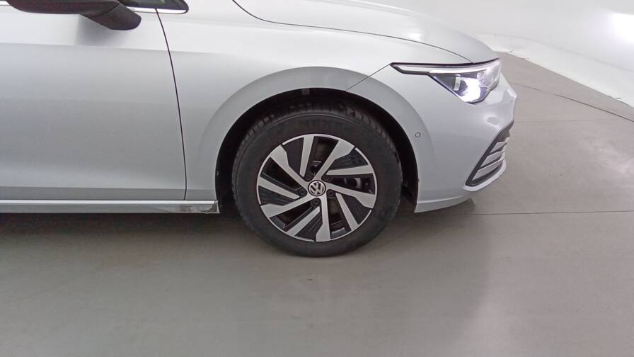 Mandataire Automobile occasion, recherche de Volkswagen Golf-1-4-hybrid-recharge-204-dsg6-style-1st-plus-cam-ra - E-Motors