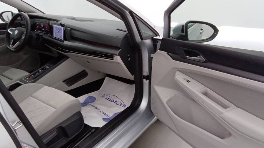 Mandataire Automobile occasion, recherche de Volkswagen Golf-1-4-hybrid-recharge-204-dsg6-style-1st-plus-cam-ra - E-Motors