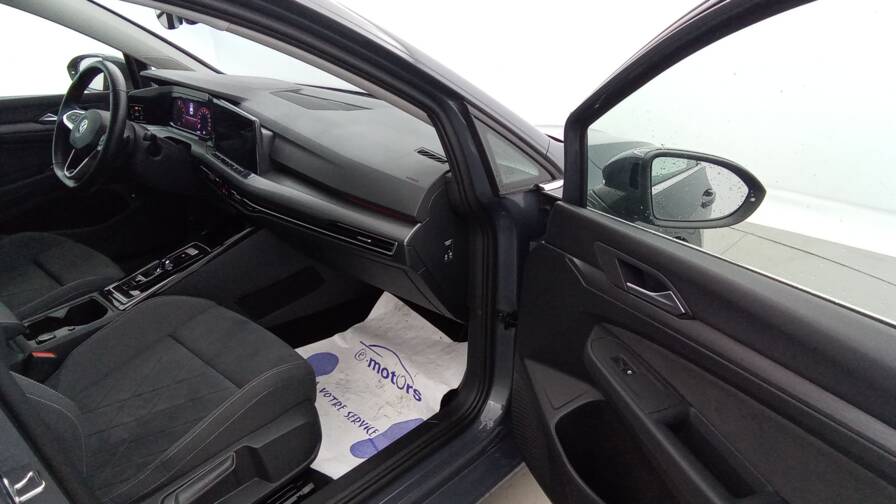 Mandataire Automobile occasion, recherche de Volkswagen Golf-1-4-hybrid-recharge-opf-204-dsg6-style - E-Motors