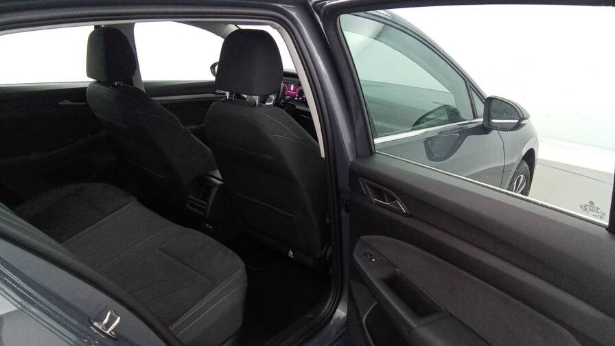 Mandataire Automobile occasion, recherche de Volkswagen Golf-1-4-hybrid-recharge-opf-204-dsg6-style - E-Motors