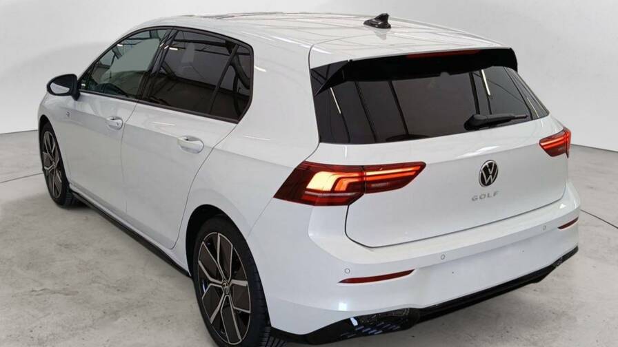 Mandataire Automobile neuf, recherche de Volkswagen Golf-2-0-tdi-150-dsg7-r-line-plus-toit-panoramique-plus-cam-ra-360 - E-Motors