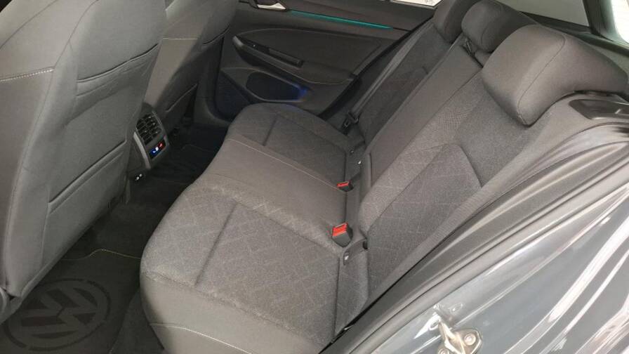 Mandataire Automobile occasion, recherche de Volkswagen Golf-etsi-opf-110-dsg7-life-plus-cam-ra-plus-syst-me-navigation-infotainment-discover-pro - E-Motors