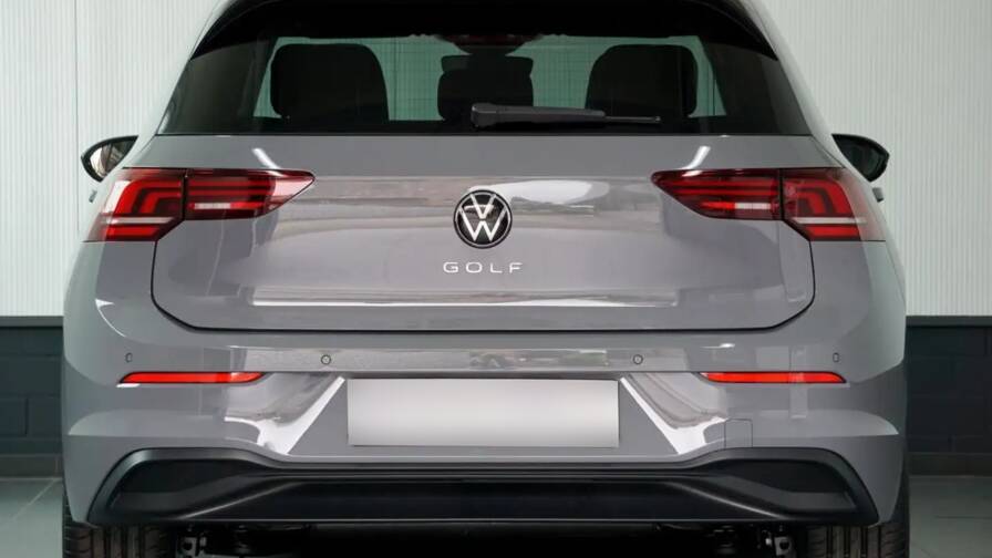 Mandataire Automobile neuf, recherche de Volkswagen Golf-tdi-150-dsg7-life-plus-plus-toit-ouvrant-pano-plus-alarme-antivol-plus-pack-confort - E-Motors