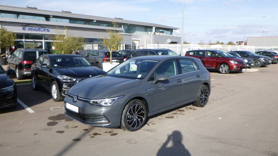 Avis-mandataire-auto-Emotors-Volkswagen-Golf-Style-1st-etsi-150-dsg7-plus-pack-hiver-plus-cam-ra-de-recul-plus-jantes-17.