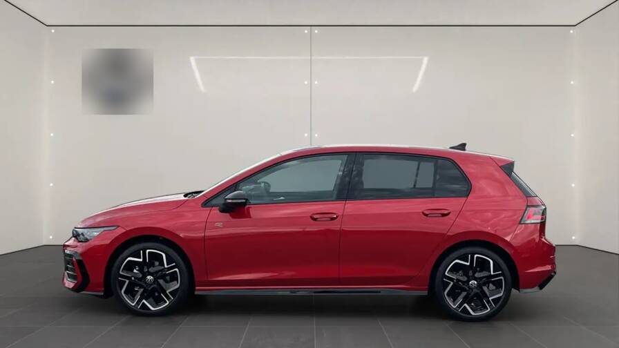 Mandataire Automobile neuf, recherche de Volkswagen Golf-tdi-150-dsg7-r-line-plus-pack-hiver-plus-toit-pano-plus-jantes-18-york - E-Motors