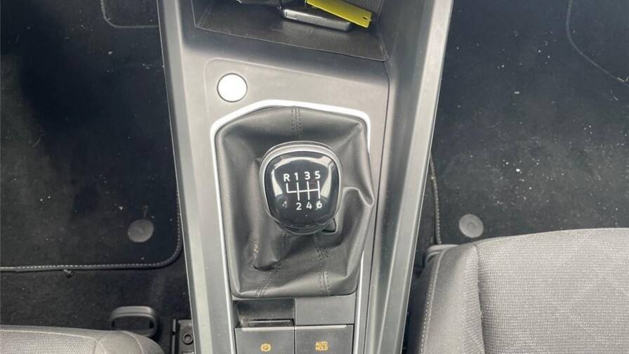 Mandataire Automobile occasion, recherche de Volkswagen Golf-viii-1-0-tsi-opf-110-bvm6-life-1st - E-Motors