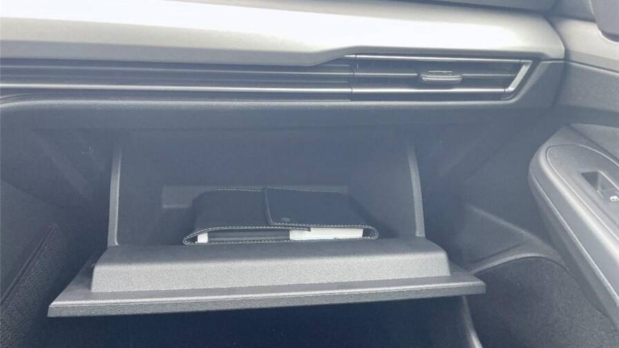 Mandataire Automobile occasion, recherche de Volkswagen Golf-viii-1-0-tsi-opf-110-bvm6-life-1st - E-Motors