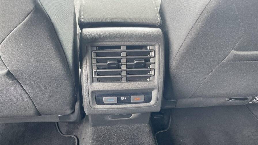 Mandataire Automobile occasion, recherche de Volkswagen Golf-viii-1-0-tsi-opf-110-bvm6-life-1st - E-Motors