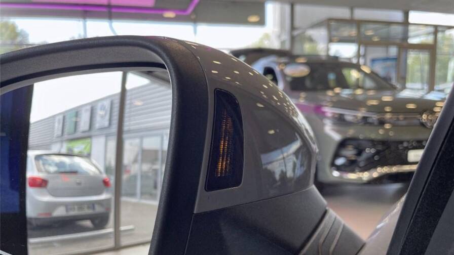 Mandataire Automobile neuf, recherche de Volkswagen Golf-viii-1-5-ehybrid-204-dsg6-vw-edition - E-Motors