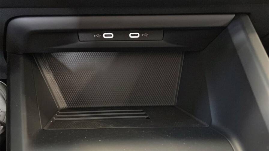 Mandataire Automobile neuf, recherche de Volkswagen Golf-viii-1-5-ehybrid-204-dsg6-vw-edition - E-Motors