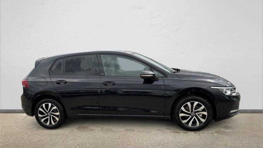 Mandataire Automobile occasion, recherche de Volkswagen Golf-viii-1-5-etsi-opf-130-dsg7-active - E-Motors