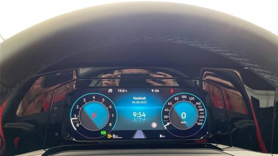 Mandataire Automobile occasion, recherche de Volkswagen Golf-viii-1-5-etsi-opf-150-dsg7-style - E-Motors