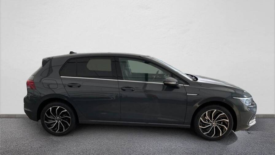 Mandataire Automobile occasion, recherche de Volkswagen Golf-viii-1-5-etsi-opf-150-dsg7-style - E-Motors