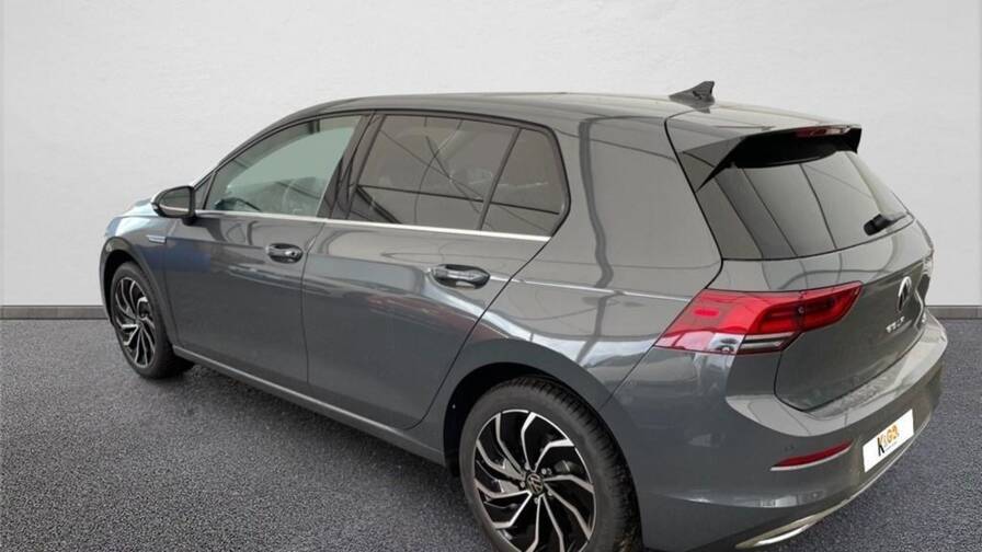 Mandataire Automobile occasion, recherche de Volkswagen Golf-viii-1-5-etsi-opf-150-dsg7-style - E-Motors