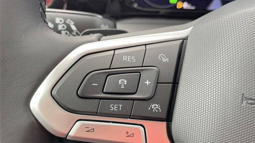 Mandataire Automobile occasion, recherche de Volkswagen Golf-viii-1-5-etsi-opf-150-dsg7-style - E-Motors