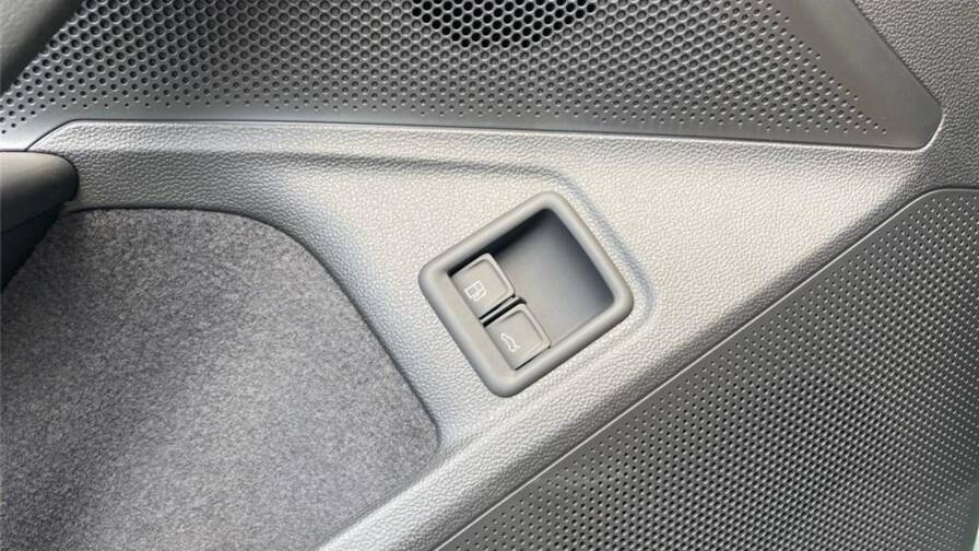 Mandataire Automobile occasion, recherche de Volkswagen Passat-1-5-ehybrid-272-dsg6-elegance - E-Motors