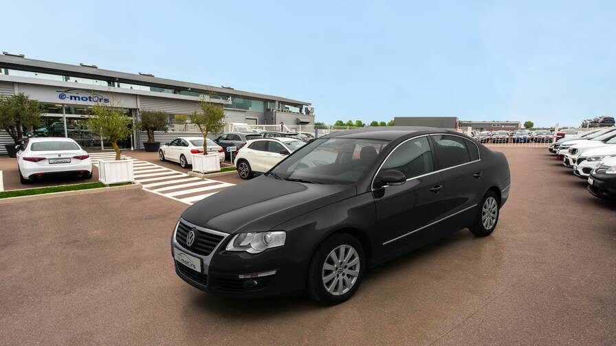 Avis-mandataire-auto-Emotors-Volkswagen-Passat-1-6-tdi-105-cr-fap-bluemotion-technology-trendline.