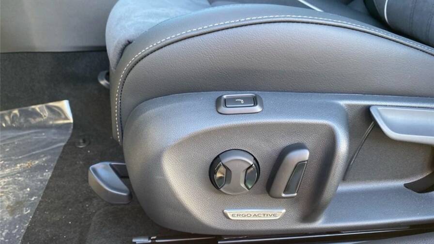 Mandataire Automobile neuf, recherche de Volkswagen Passat-ix-1-5-ehybrid-204-dsg6-elegance - E-Motors