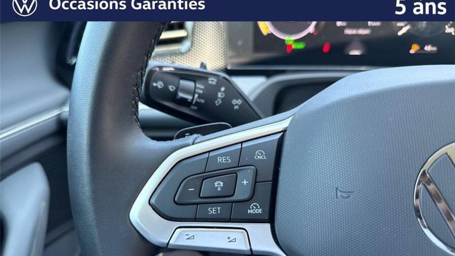 Mandataire Automobile occasion, recherche de Volkswagen Passat-ix-1-5-etsi-opf-150-dsg7-life-plus - E-Motors