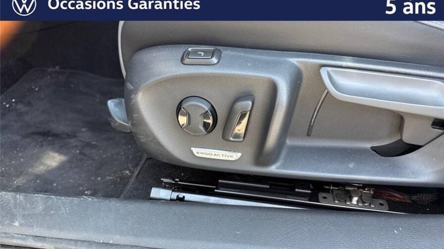 Mandataire Automobile occasion, recherche de Volkswagen Passat-ix-1-5-etsi-opf-150-dsg7-life-plus - E-Motors