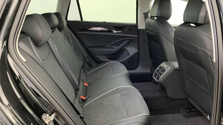 Mandataire Automobile neuf, recherche de Volkswagen Passat-1-5-etsi-opf-150-dsg7-elegance - E-Motors