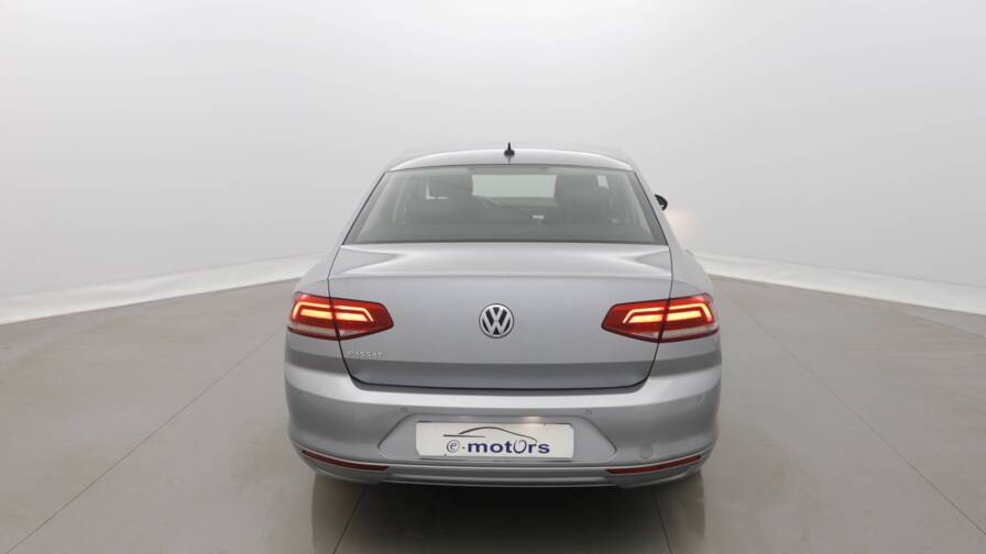 Mandataire Automobile occasion, recherche de Volkswagen Passat-2-0-tdi-150-dsg7-confortline-plus-gps-plus-cam-ra - E-Motors