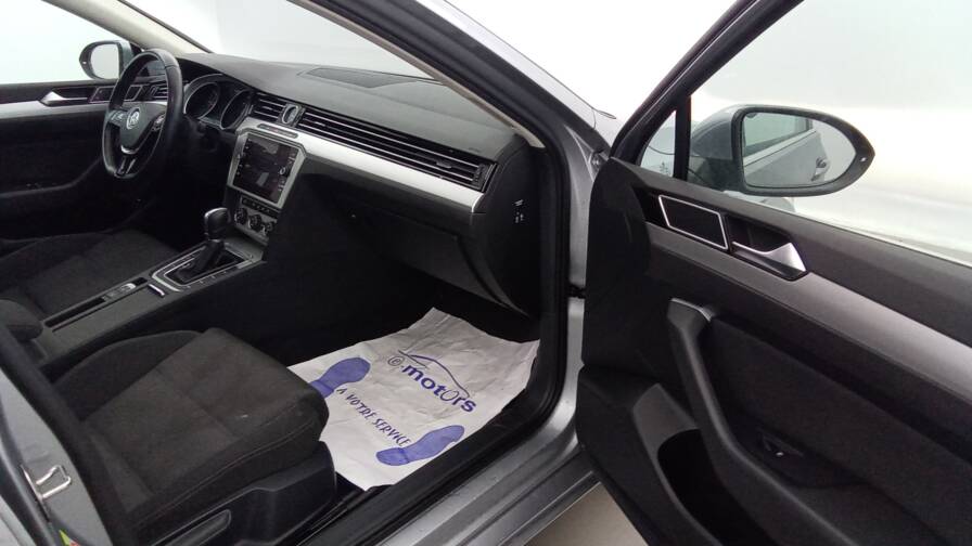 Mandataire Automobile occasion, recherche de Volkswagen Passat-2-0-tdi-150-dsg7-confortline-plus-gps-plus-cam-ra - E-Motors