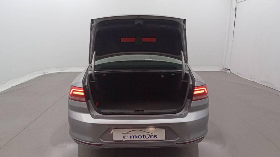 Mandataire Automobile occasion, recherche de Volkswagen Passat-2-0-tdi-150-dsg7-confortline-plus-gps-plus-cam-ra - E-Motors