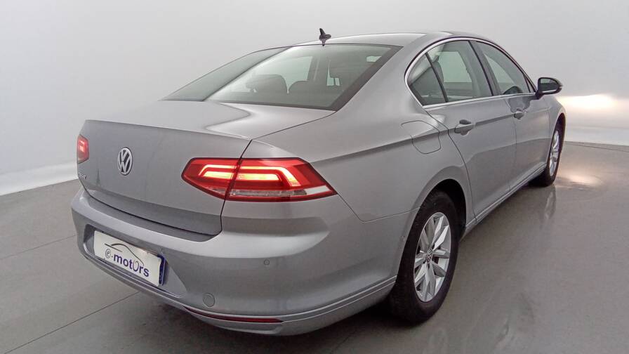 Mandataire Automobile occasion, recherche de Volkswagen Passat-2-0-tdi-150-dsg7-confortline-plus-gps-plus-cam-ra - E-Motors