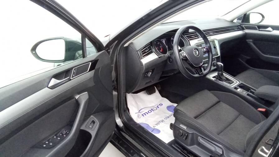 Mandataire Automobile occasion, recherche de Volkswagen Passat-2-0-tdi-150-dsg7-confortline-plus-gps-plus-cam-ra - E-Motors