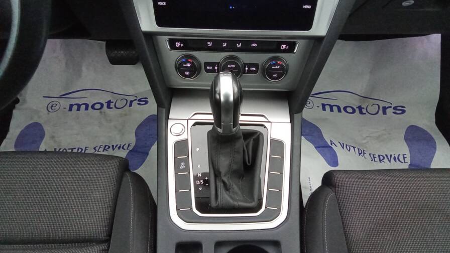 Mandataire Automobile occasion, recherche de Volkswagen Passat-2-0-tdi-150-dsg7-confortline-plus-gps-plus-cam-ra - E-Motors