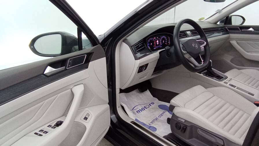 Mandataire Automobile occasion, recherche de Volkswagen Passat-2-0-tdi-evo-scr-150-dsg7-elegance-plus-cuir - E-Motors