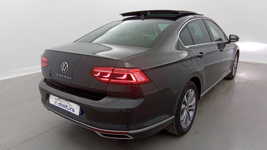 Mandataire Automobile occasion, recherche de Volkswagen Passat-2-0-tdi-evo-scr-150-dsg7-elegance-plus-cuir - E-Motors