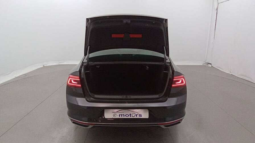 Mandataire Automobile occasion, recherche de Volkswagen Passat-2-0-tdi-evo-scr-150-dsg7-elegance-plus-cuir - E-Motors