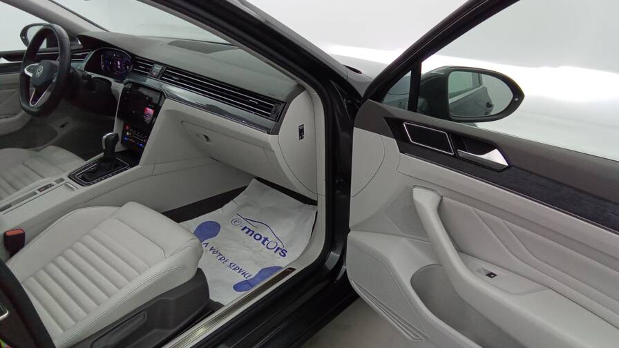 Mandataire Automobile occasion, recherche de Volkswagen Passat-2-0-tdi-evo-scr-150-dsg7-elegance-plus-cuir - E-Motors