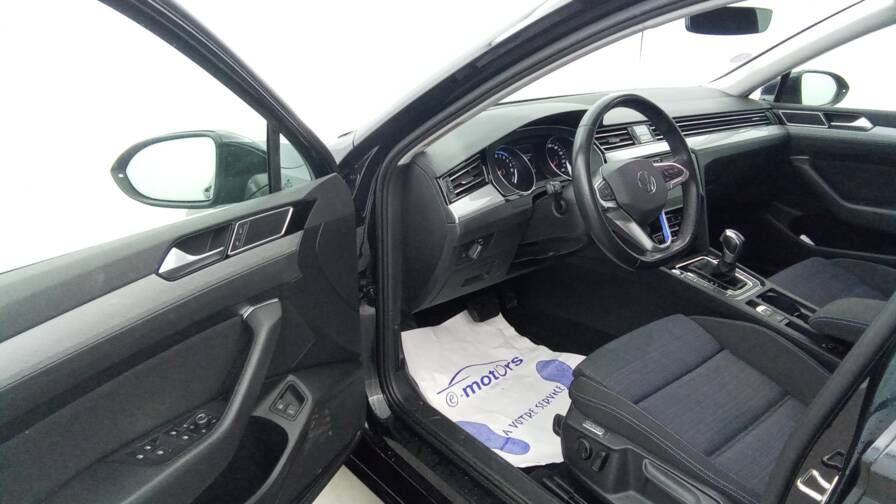 Mandataire Automobile occasion, recherche de Volkswagen Passat-sw-1-4-tsi-hybride-recharge-dsg6-gte - E-Motors