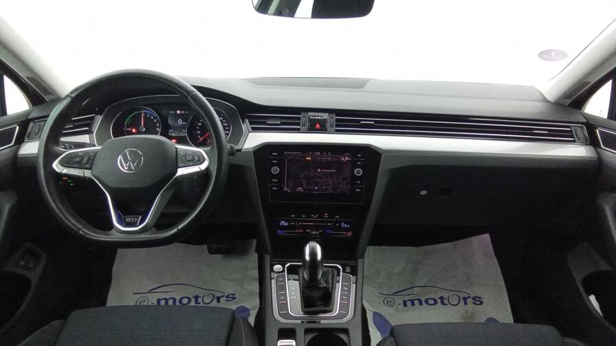 Mandataire Automobile occasion, recherche de Volkswagen Passat-sw-1-4-tsi-hybride-recharge-dsg6-gte - E-Motors