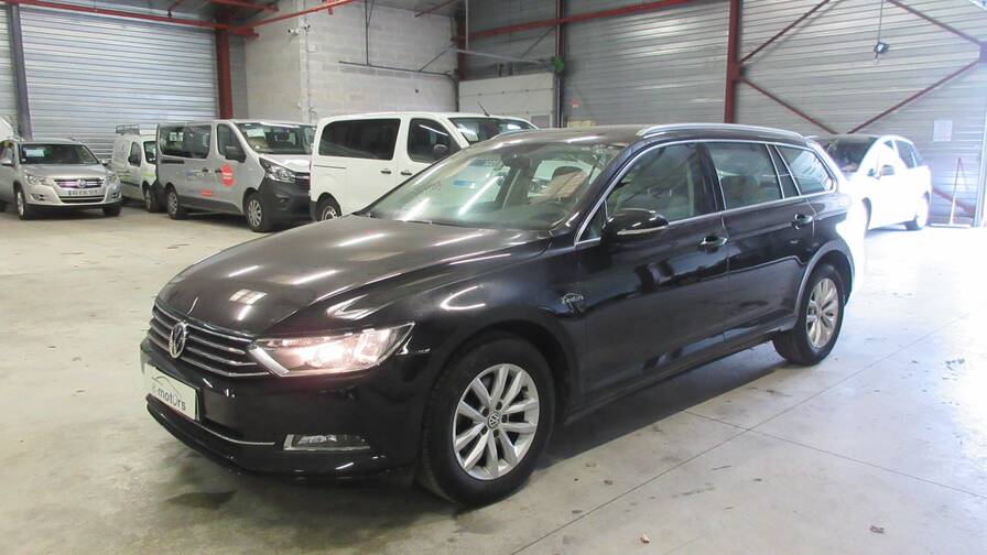 Avis-mandataire-auto-Emotors-Volkswagen-Passat-sw-Confortline-tdi-120-dsg7-plus-gps.