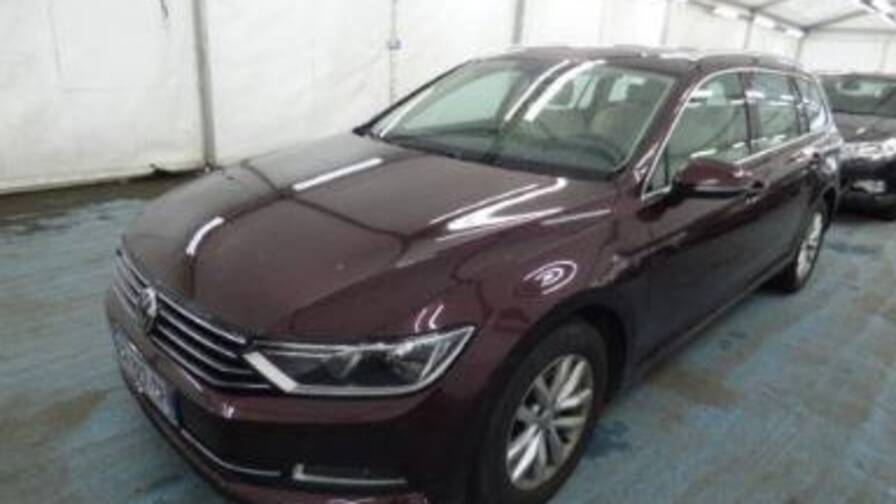 Avis-mandataire-auto-Emotors-Volkswagen-Passat-sw-Confortline-tdi-120-plus-gps-plus-toit-vitr.