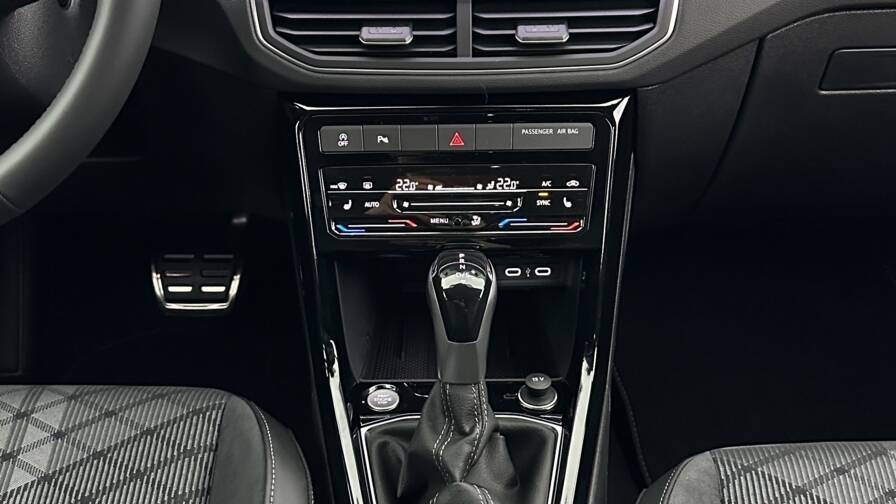 Mandataire Automobile neuf, recherche de Volkswagen T-cross-1-0-tsi-116ch-r-line-dsg7 - E-Motors