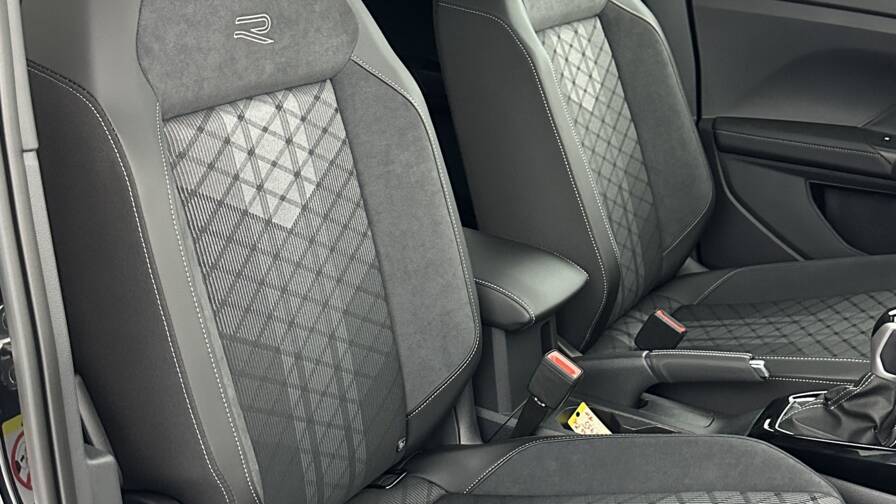 Mandataire Automobile neuf, recherche de Volkswagen T-cross-1-0-tsi-116ch-r-line-dsg7 - E-Motors